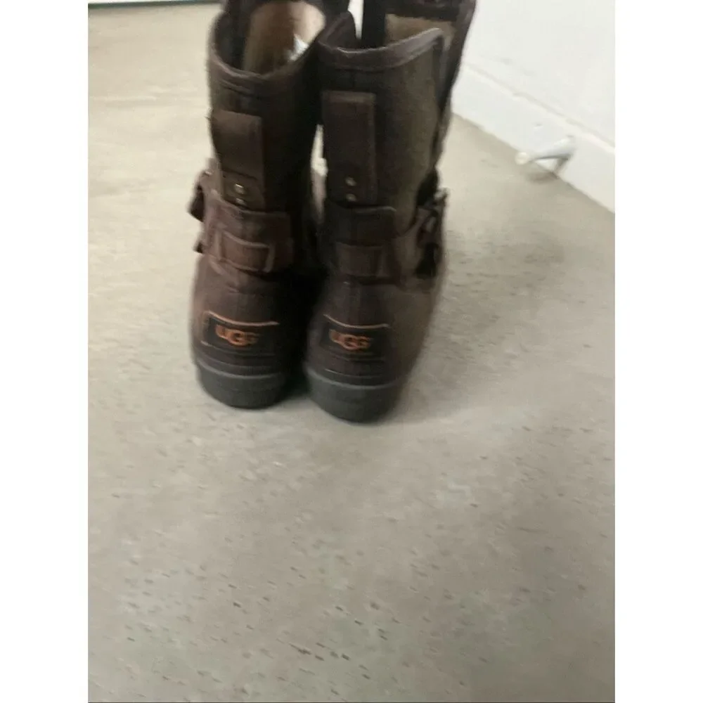 UGG Simmens Waterproof Leather Boots | Brown in 7.5